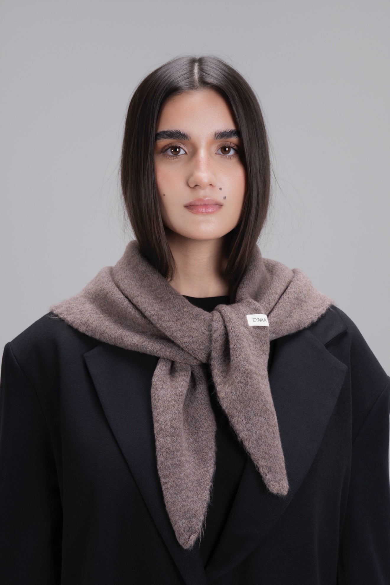 ÉCHARPE TRIANGULAIRE [TAUPE]