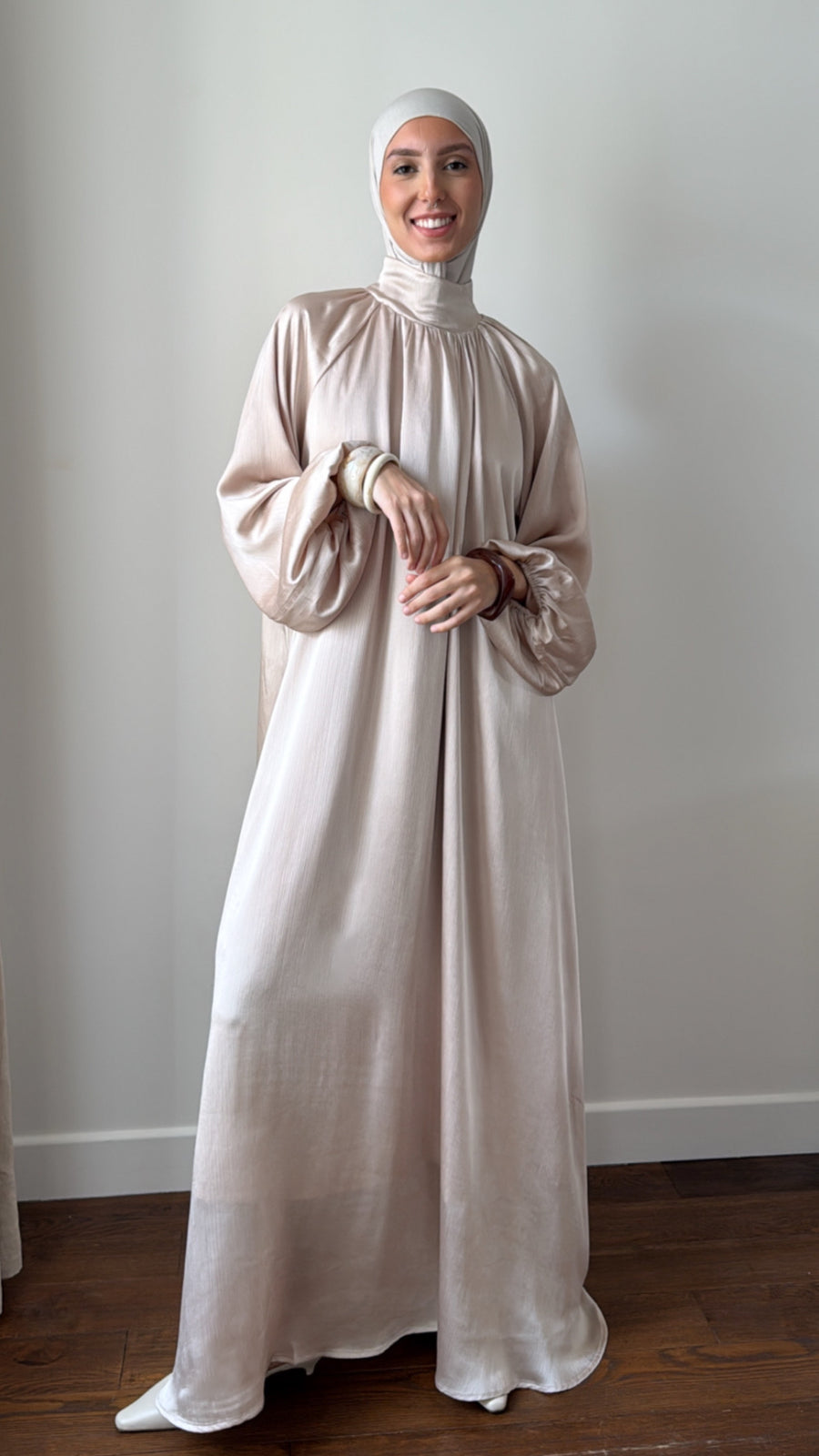 ROBE NOOR [Beige]