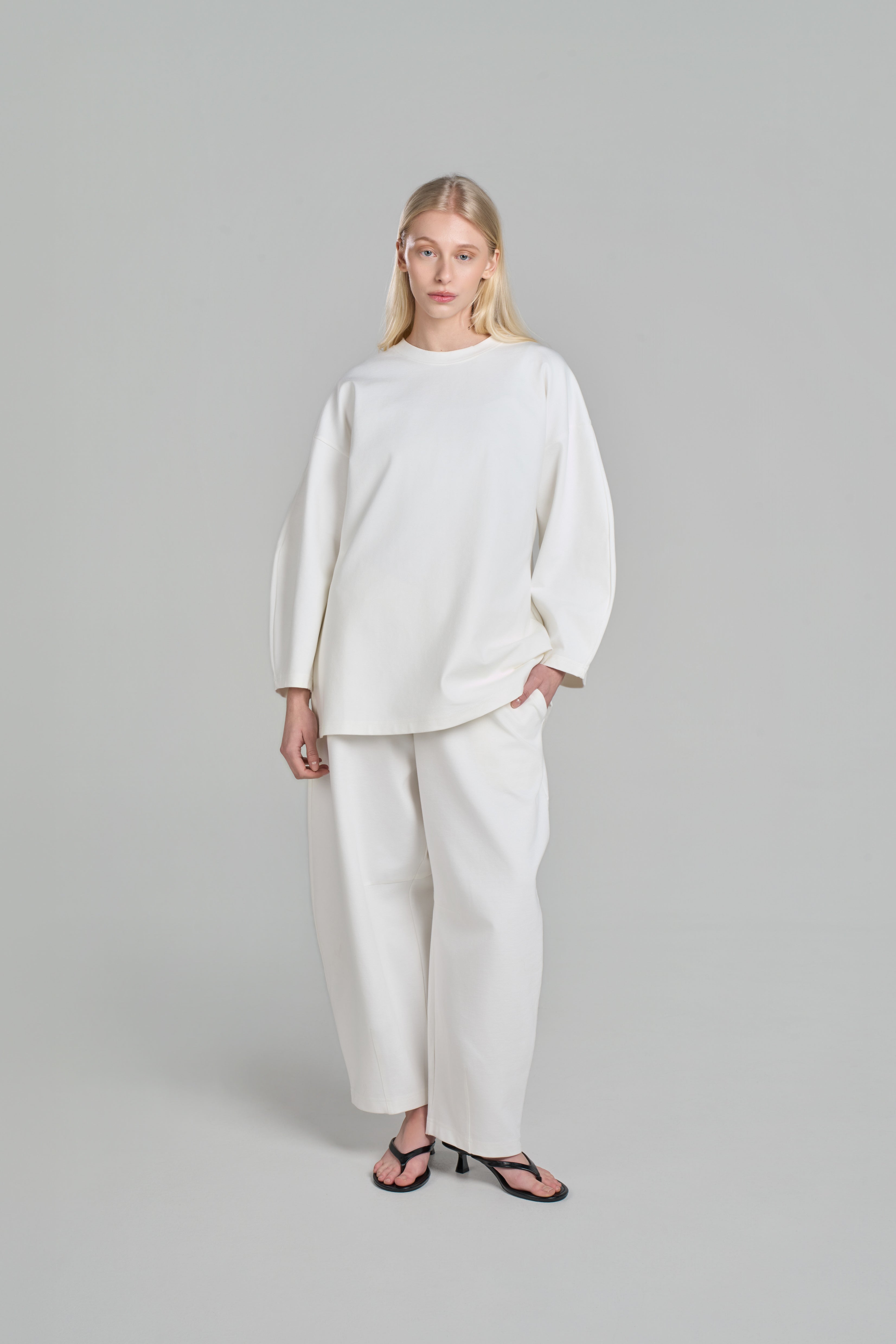 PANTALON BARREL [Blanc]