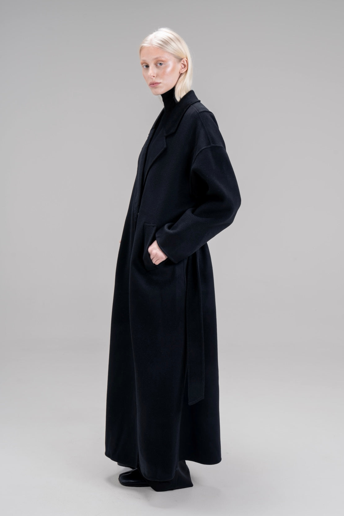 MANTEAU PURE LAINE [NOIR]