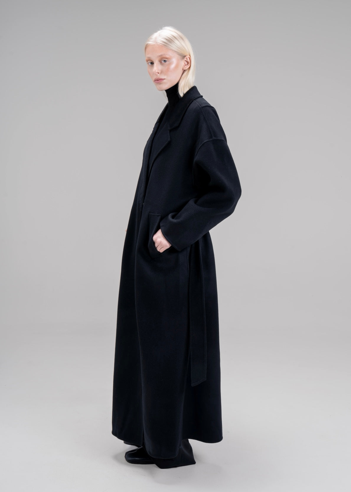 MANTEAU PURE LAINE [NOIR]
