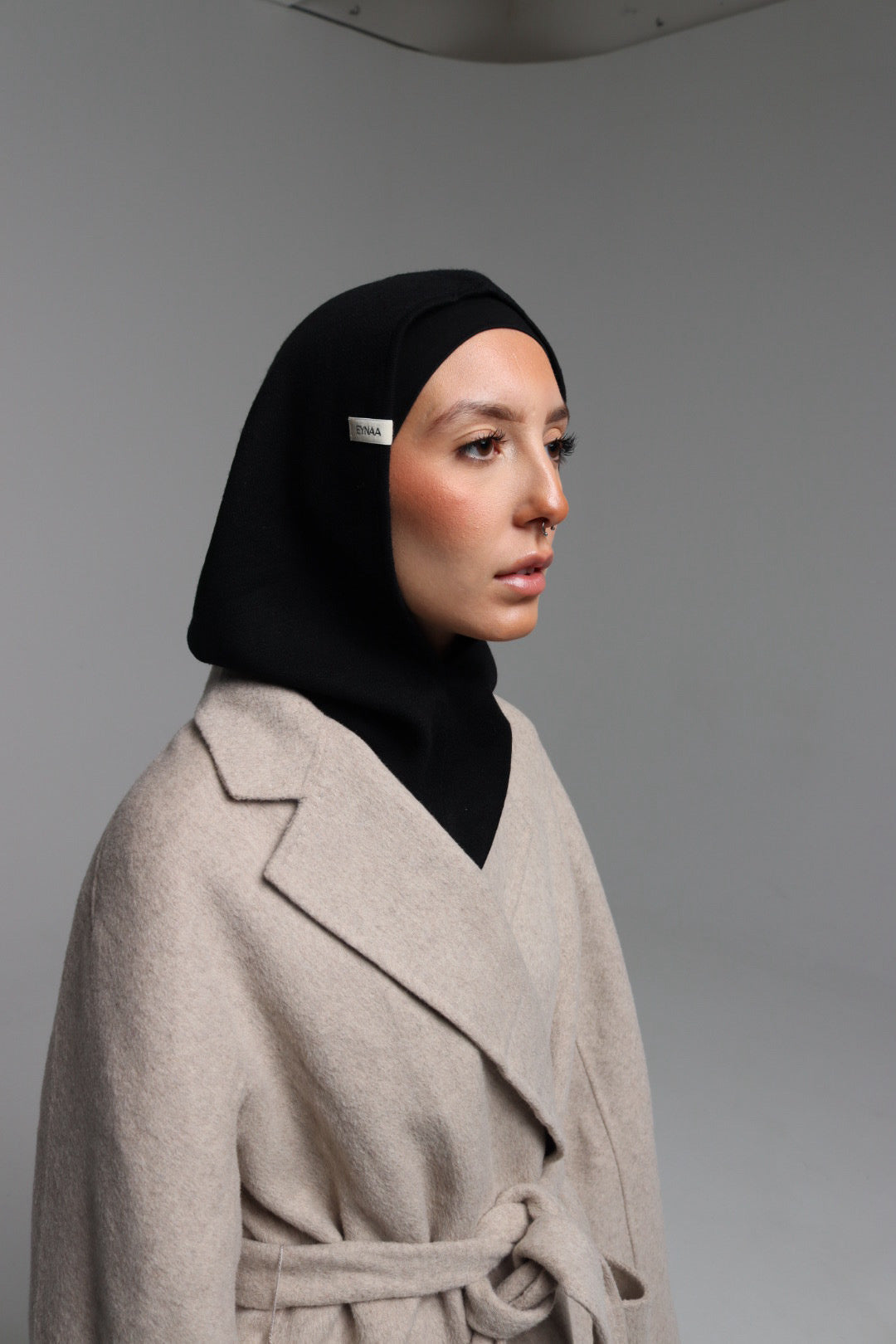 CAGOULE EN MAILLE FINE [NOIR]