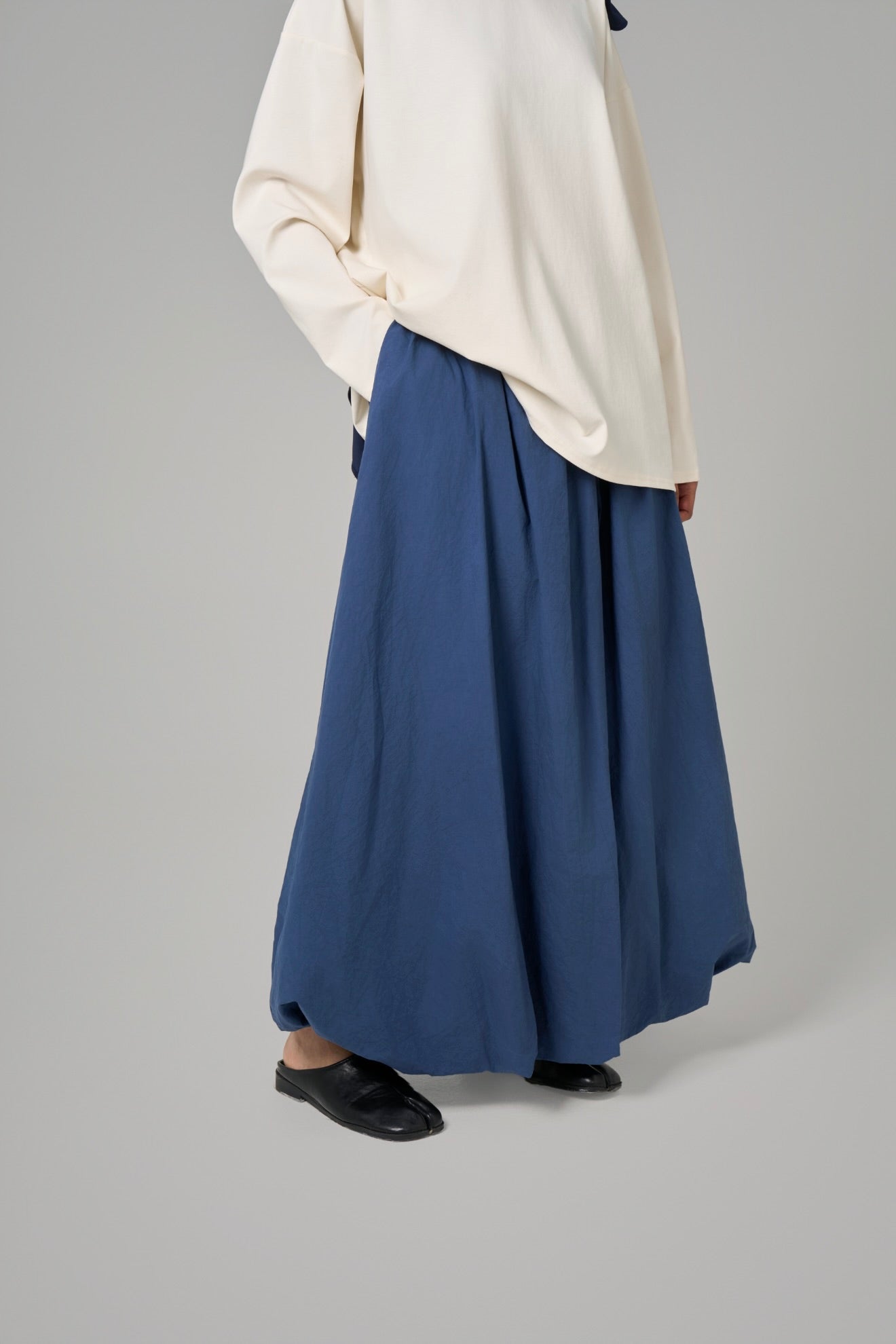 JUPE TRAPÈZE ARRONDIE [Navy]