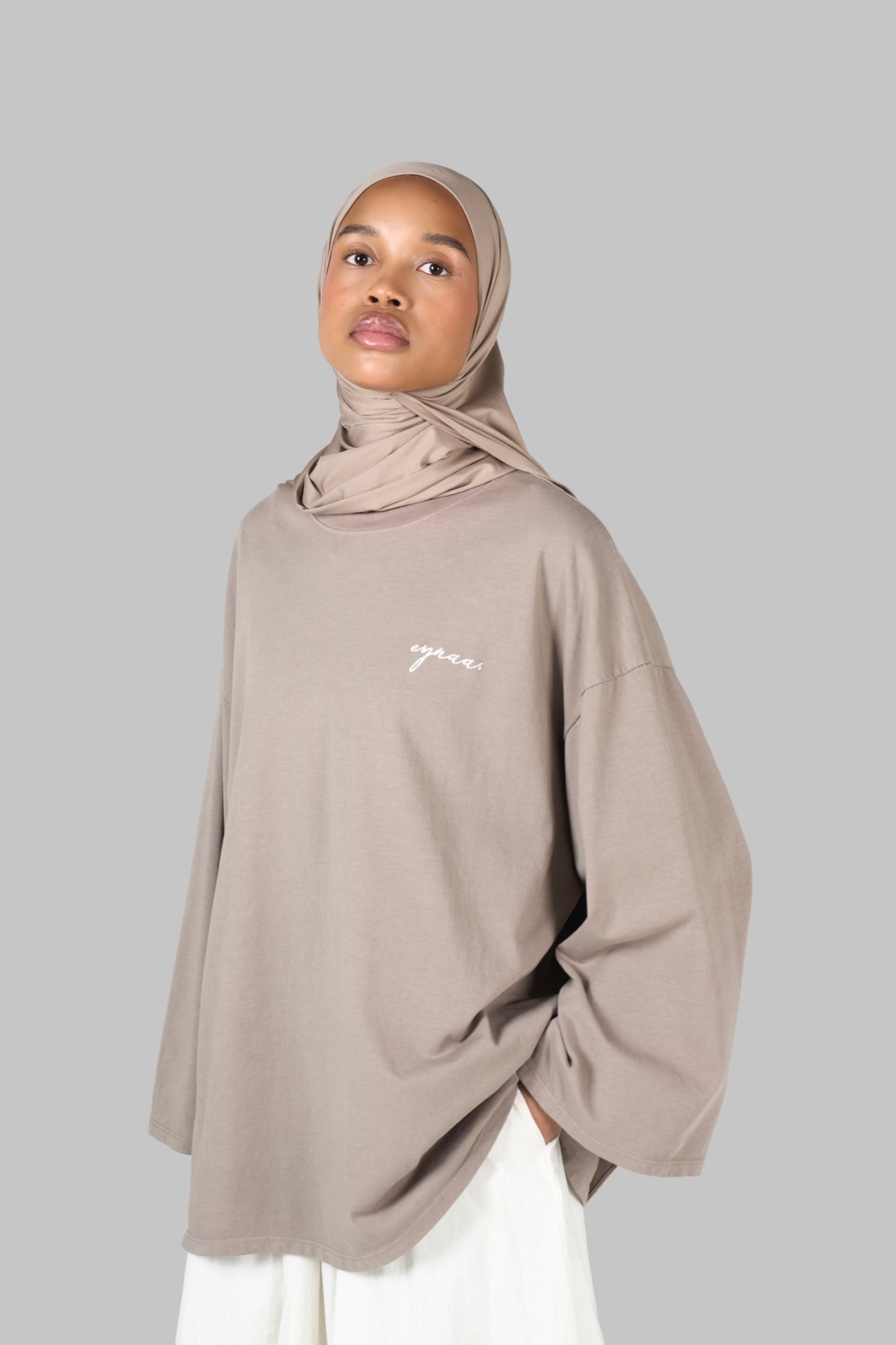 BASIC T-SHIRT [TAUPE]