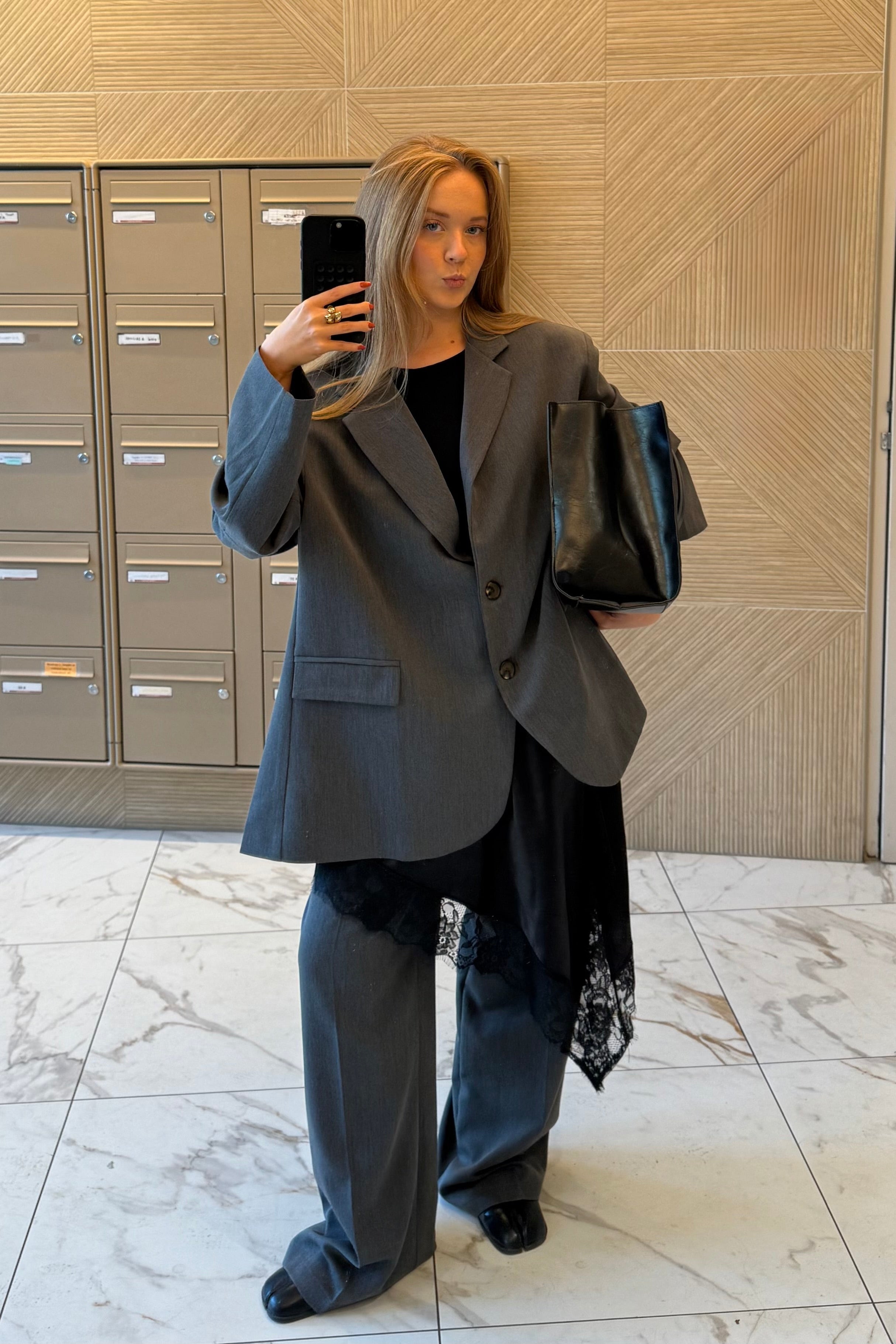 JUPE LAYERING SATIN ASYMÉTRIQUE