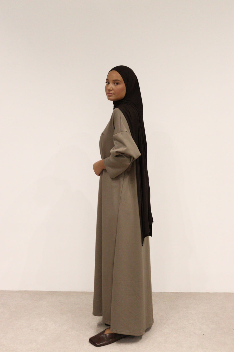 Basic Dress [Taupe]