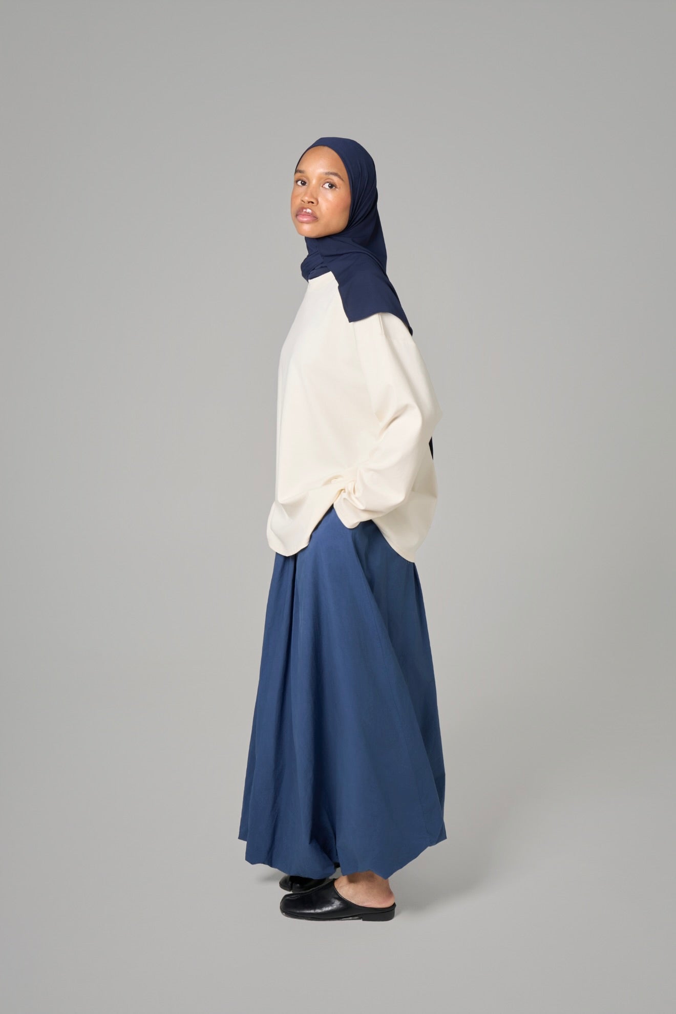 JUPE TRAPÈZE ARRONDIE [Navy]