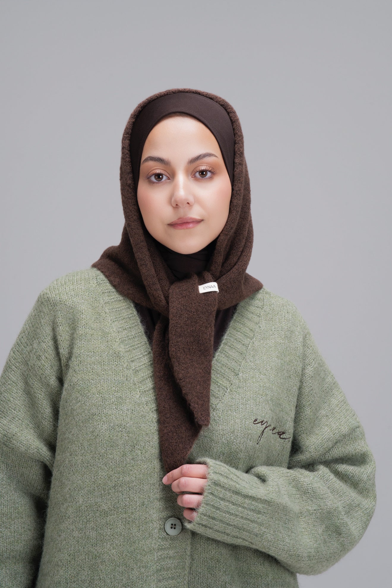 ÉCHARPE TRIANGULAIRE [MARRON]