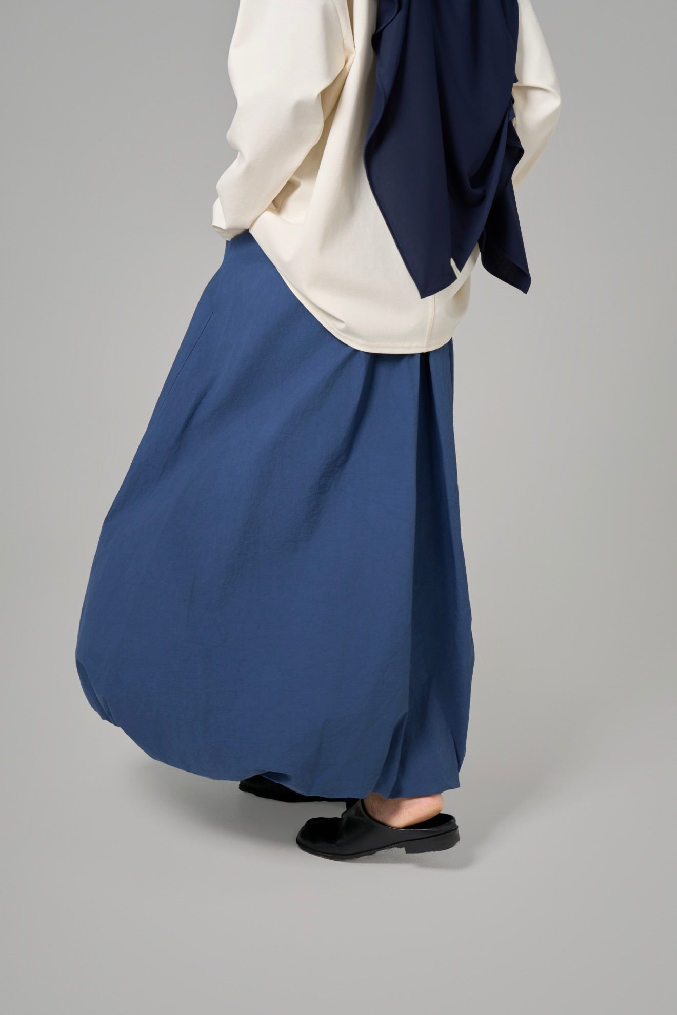 JUPE TRAPÈZE ARRONDIE [Navy]